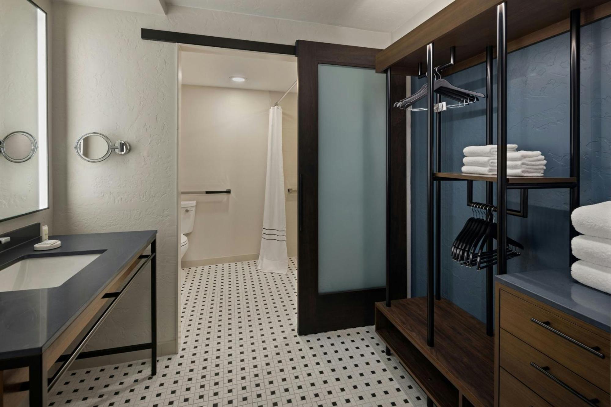 Oshkosh Marriott Waterfront Hotel & Convention Center 외부 사진