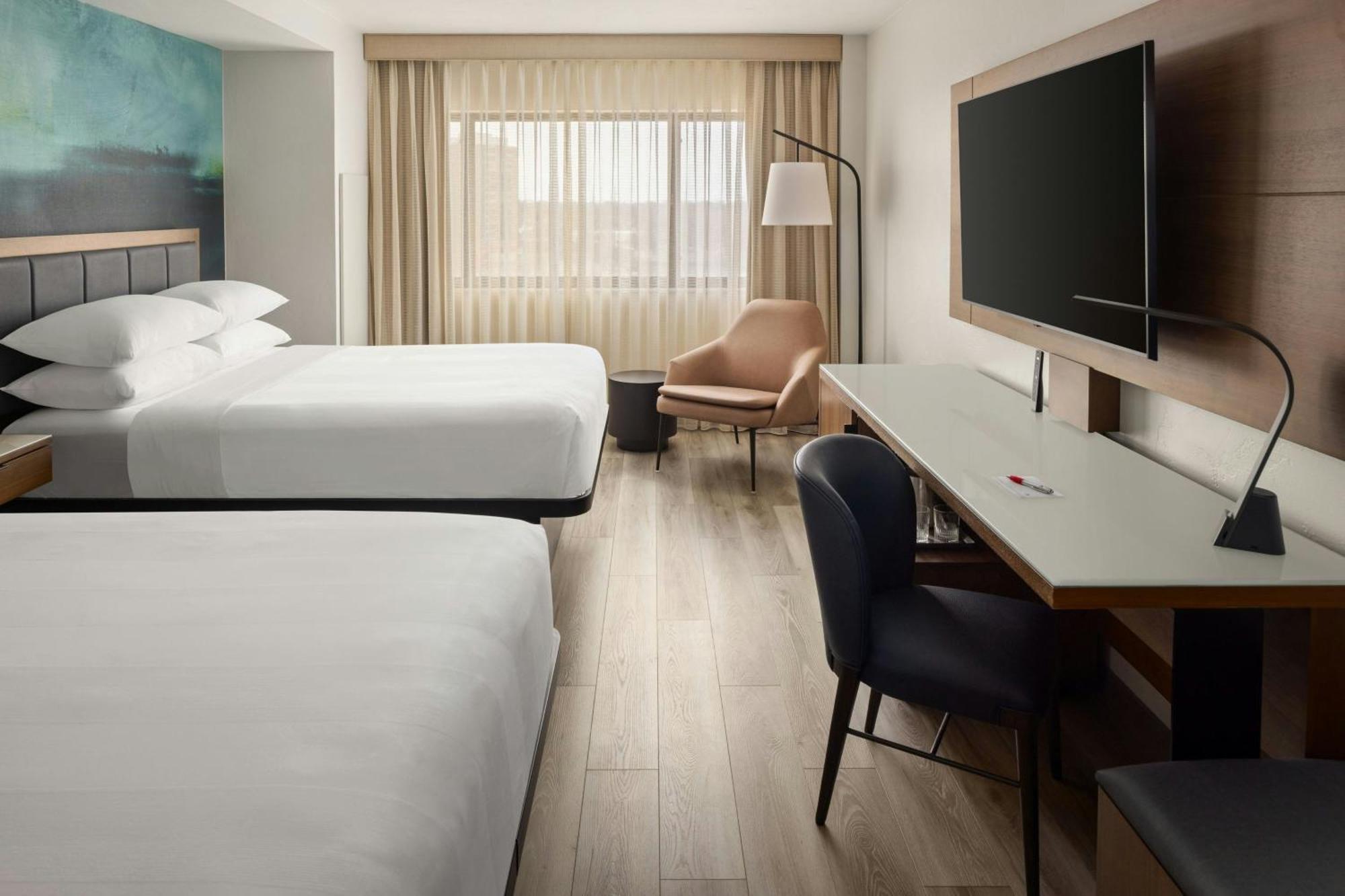 Oshkosh Marriott Waterfront Hotel & Convention Center 외부 사진